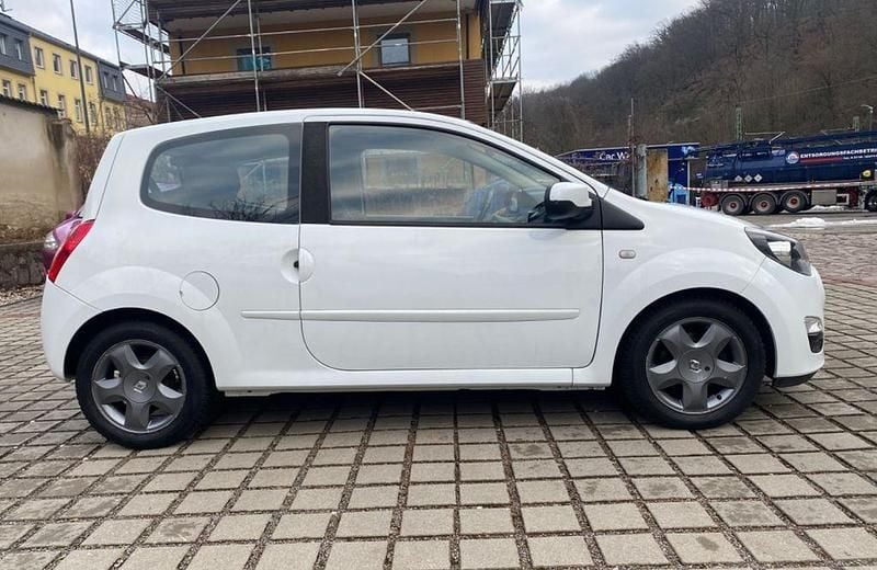 Gebraucht Renault Twingo Initiale Paris 75 PS (55 kW) 2013 Weiß Kleinwagen