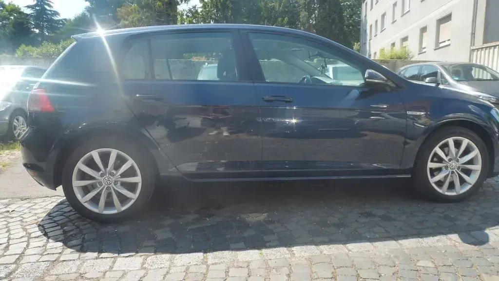Gebraucht VW Golf VII Trendline 86 PS (63 kW) 2013 Night blue Limousine