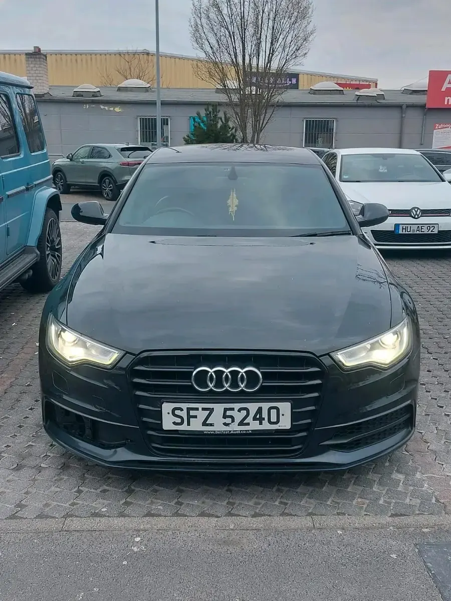 Używany Audi A6 S-Line 180 KM (132 kW) 2012 Czarny Sedan/Limuzyna