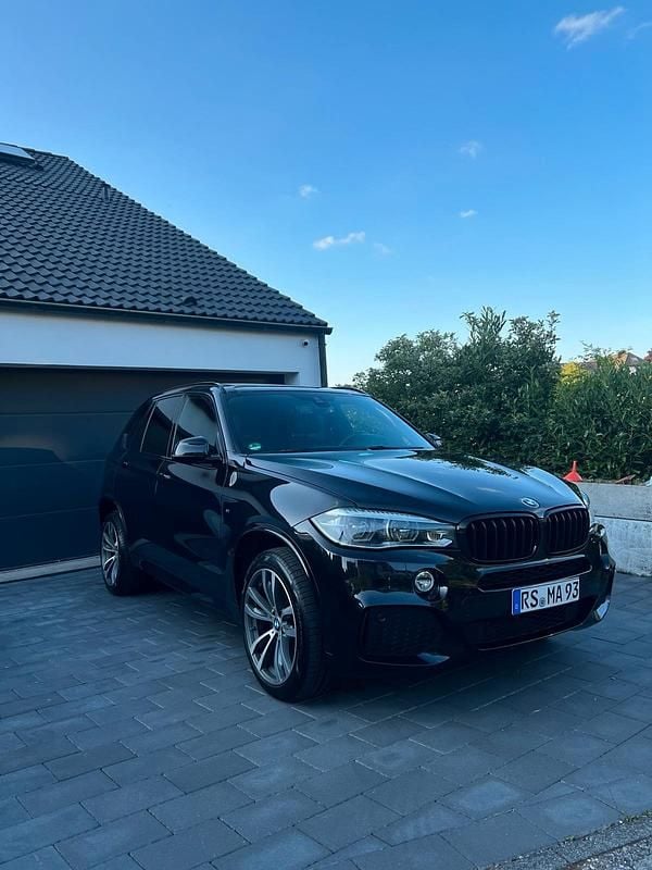 Schwarz Gebraucht 2015 BMW X5 M Sport SUV | 33.900 € (Etwas zu teuer) - Bild 1/4