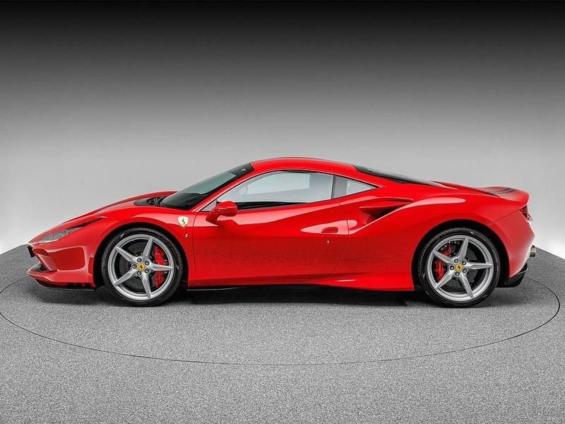 Gebraucht Ferrari F8 721 PS (530 kW) 2022 Rosso corsa Coupé