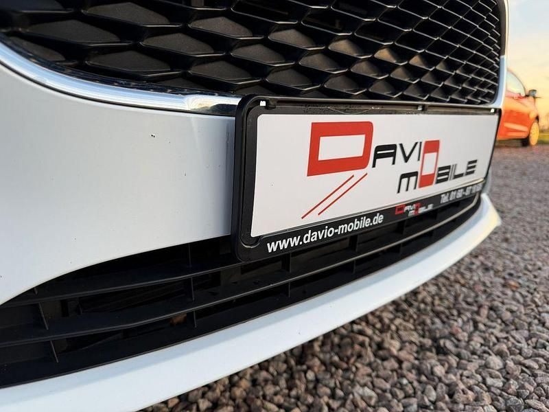 Gebraucht Ford Fiesta Trend 75 PS (55 kW) 2020 Weiß Kleinwagen