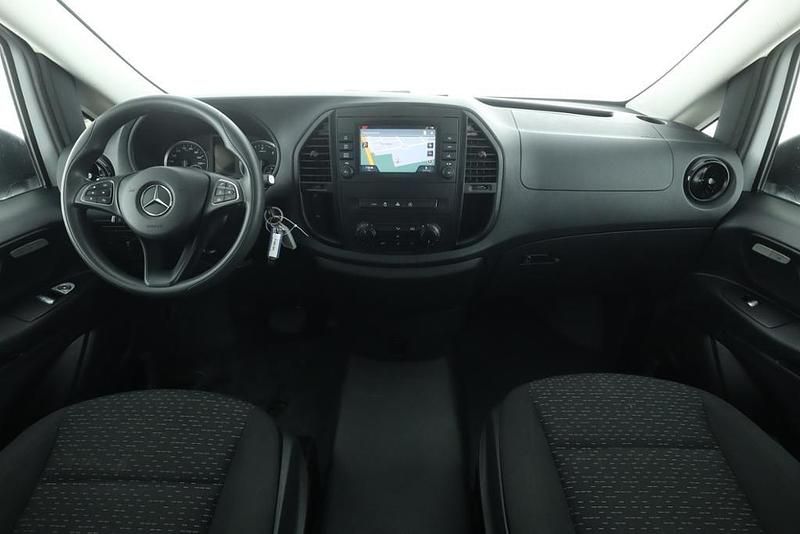 Gebraucht Mercedes Vito 136 PS (100 kW) 2022 Arktikweiß Van