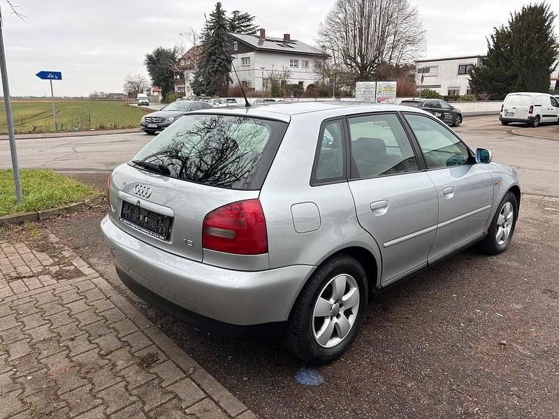 Gebraucht Audi A3 125 PS (91 kW) 1999 Silber Kleinwagen