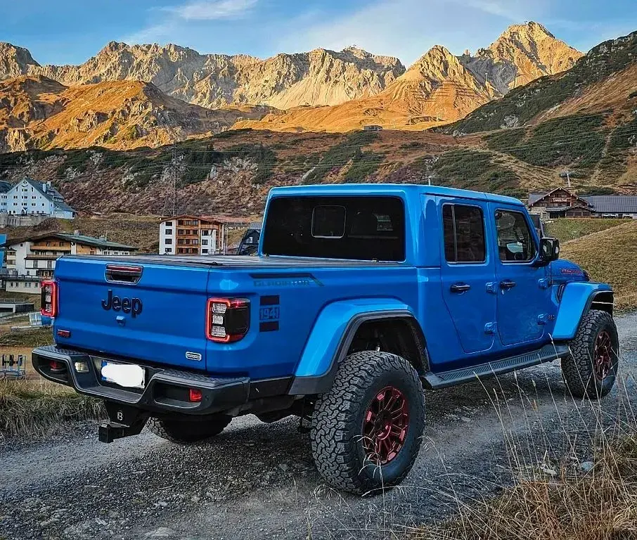 Gebraucht Jeep Gladiator Overland 264 PS (194 kW) 2022 Blau Pickup