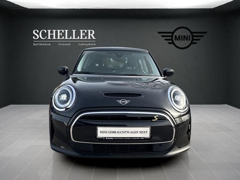 Gebraucht Mini Cooper SE 135 kW (184 PS) 2023 Schwarz Kleinwagen
