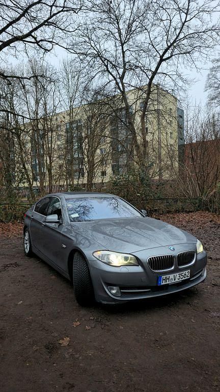 Gebraucht BMW 523 204 PS (150 kW) 2010 Grau Limousine