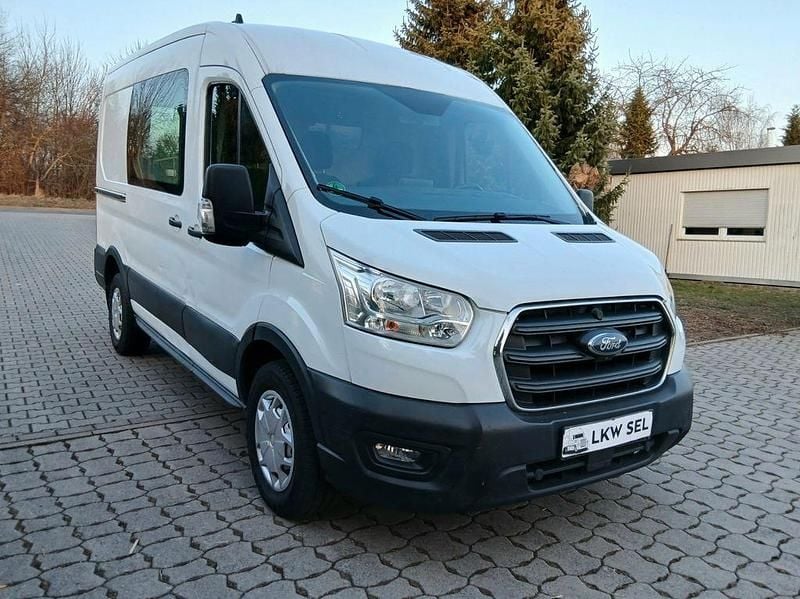 Gebraucht Ford Transit Trend 131 PS (96 kW) 2019 Weiß Van / Kleinbus