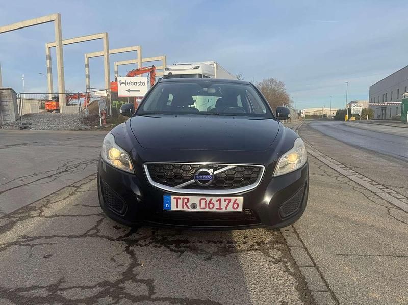 Gebraucht Volvo C30 Drive Kinetic 109 PS (80 kW) 2010 Black sapphire / metallic Kleinwagen