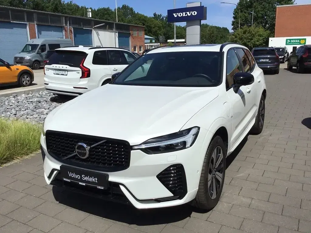 Gebraucht Volvo XC60 Plus 257 PS (189 kW) 2025 Weiß SUV