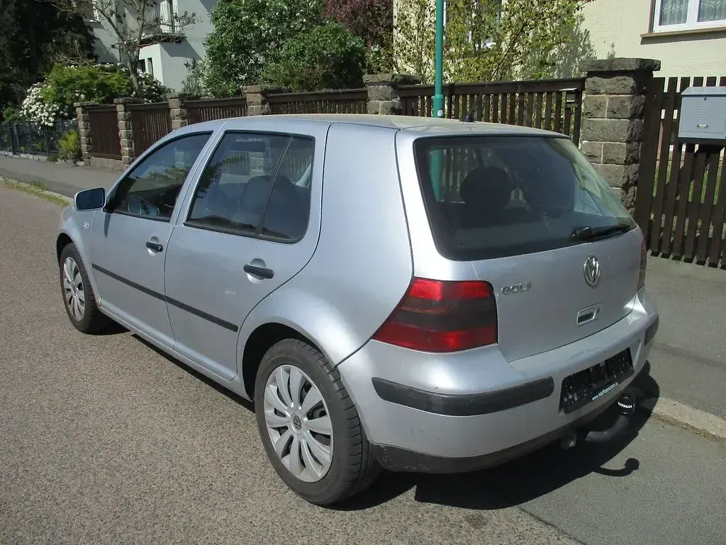 Gebraucht VW Golf IV Edition 75 PS (55 kW) 2000 Silber Limousine
