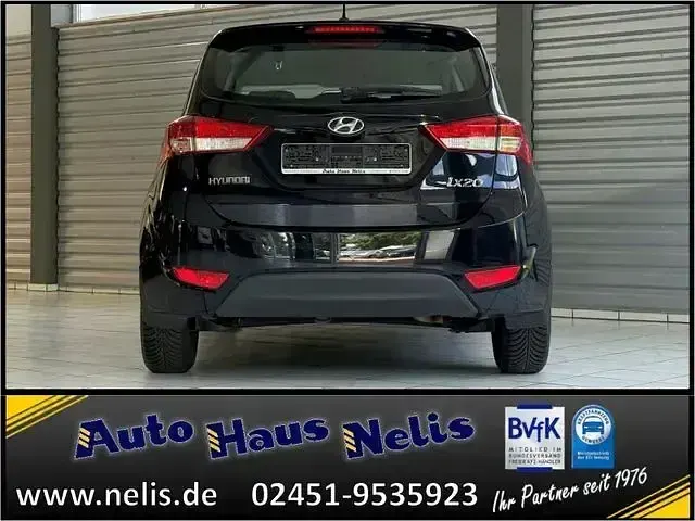 Gebraucht Hyundai ix20 Trend 125 PS (91 kW) 2017 Schwarz Kleinwagen