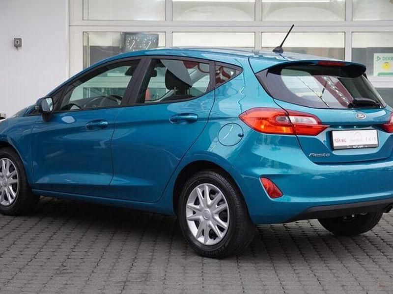 Gebraucht Ford Fiesta Trend 86 PS (63 kW) 2018 Blau Limousine