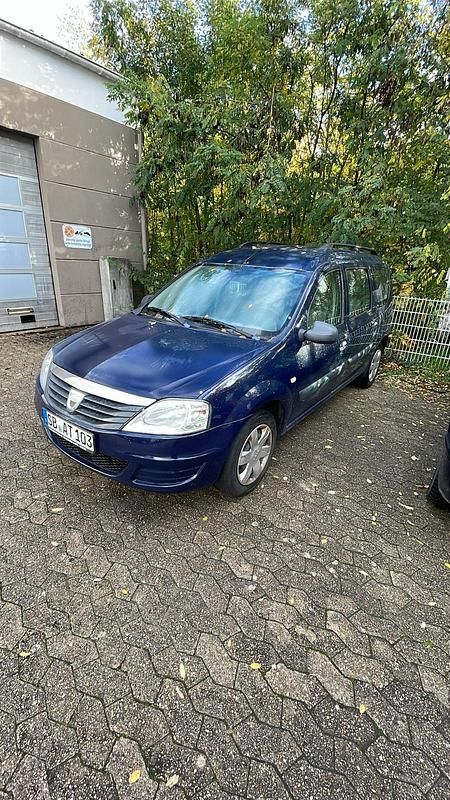 Blau Gebraucht 2010 Dacia Logan Kombi | 2.800 € (Fairer Preis) - Bild 1/4
