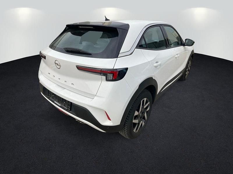 Gebraucht Opel Mokka Elegance 131 PS (96 kW) 2024 Weiss banquise (metallic) SUV
