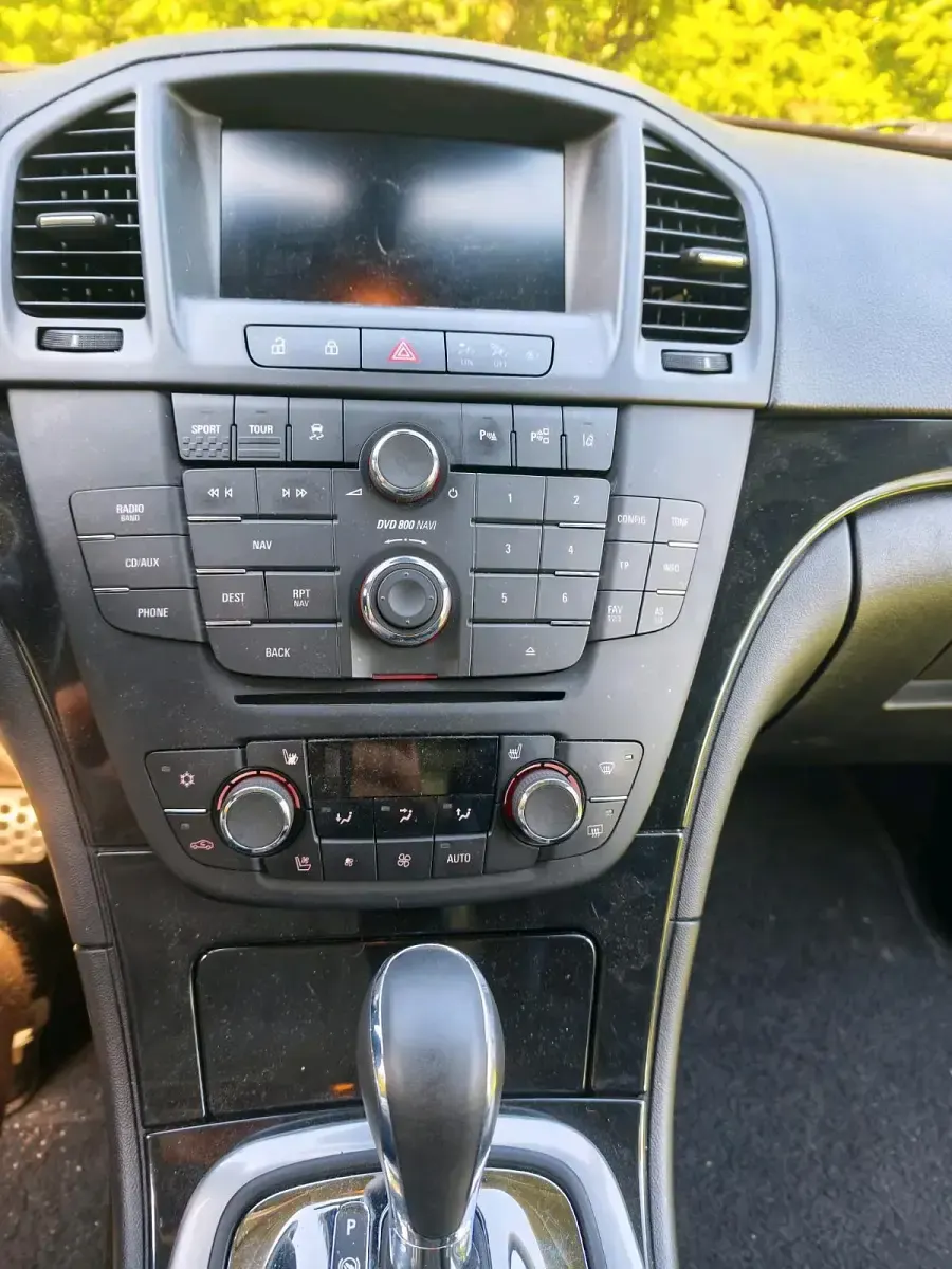 Gebraucht Opel Insignia 220 PS (161 kW) 2010 Schwarz Limousine