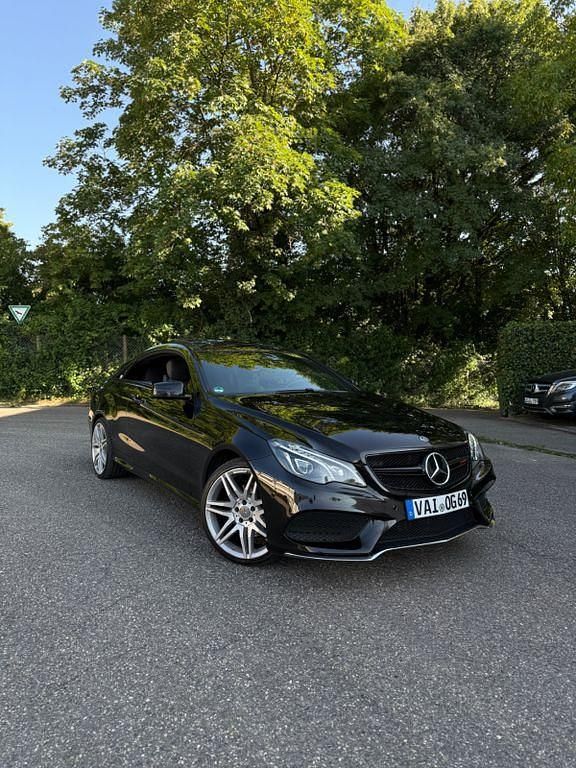 Schwarz Gebraucht 2014 Mercedes E350 AMG Coupé | 18.499 € (Fairer Preis) - Bild 1/4