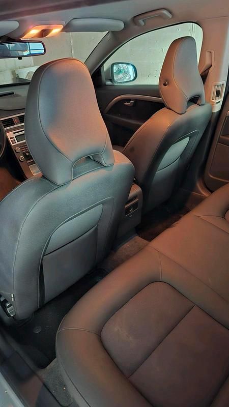 Gebraucht Volvo V70 145 PS (106 kW) 2009 Grau Kombi