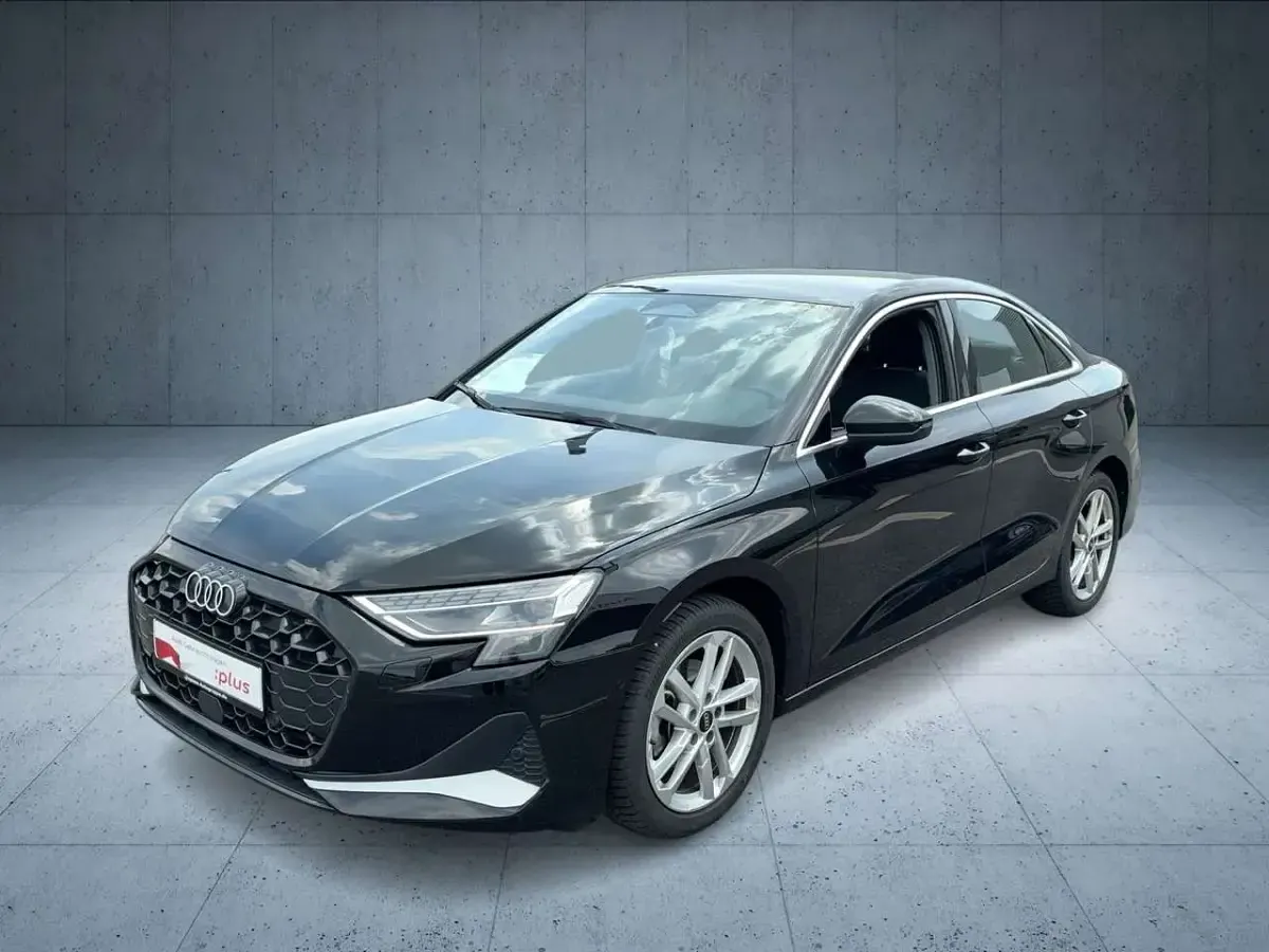 Gebraucht Audi A3 Advanced 150 PS (110 kW) 2025 Mythosschwarz metallic Limousine