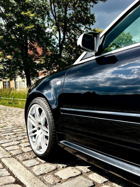 Schwarz Gebraucht 2007 Audi RS4 Sport Cabrio | 38.900 € (Etwas zu teuer) - Bild 1/4