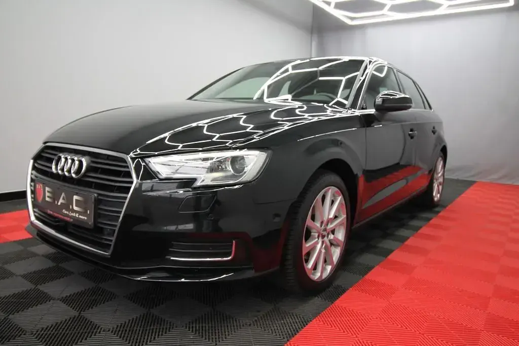 Gebraucht Audi A3 Design 150 PS (110 kW) 2018 Schwarz Limousine