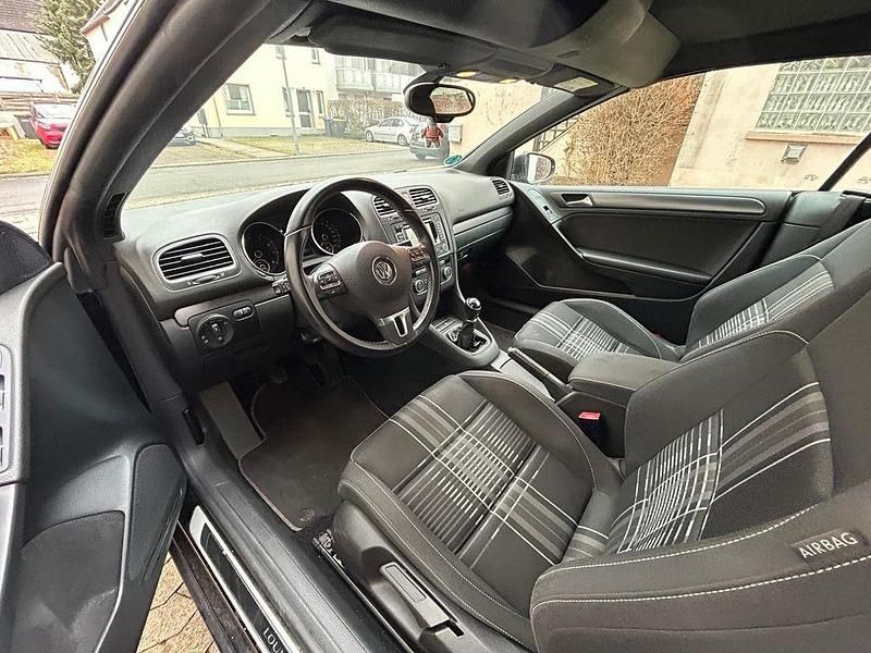 Gebraucht VW Golf Cabriolet LOUNGE 122 PS (89 kW) 2015 Schwarz Cabrio