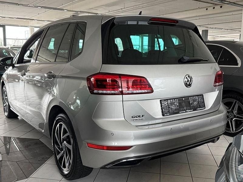 Gebraucht VW Golf Sportsvan Join 116 PS (85 kW) 2019 Grau (k5 / b7w) Van / Kleinbus