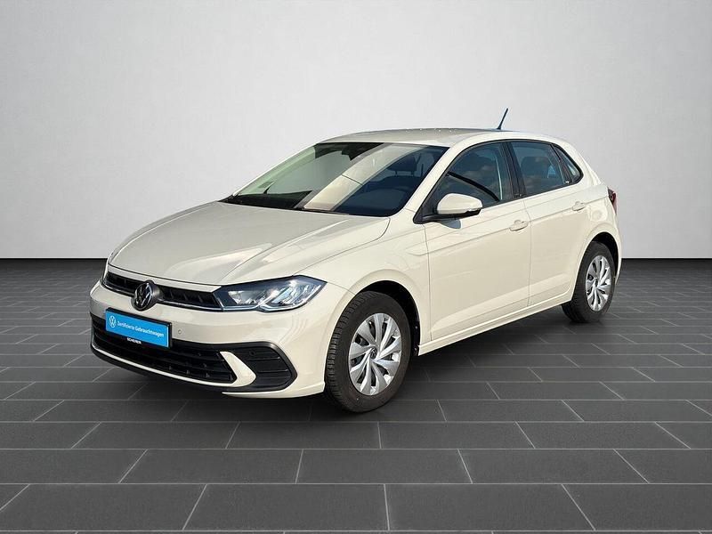 Ascotgrau Gebraucht 2022 VW Polo Life Limousine | 15.990 € (Guter Preis) - Bild 1/4