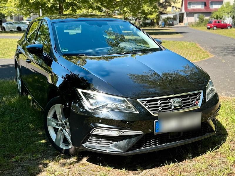 Schwarz Gebraucht 2019 Seat Leon FR Kleinwagen | 14.300 € (Teuer) - Bild 1/4
