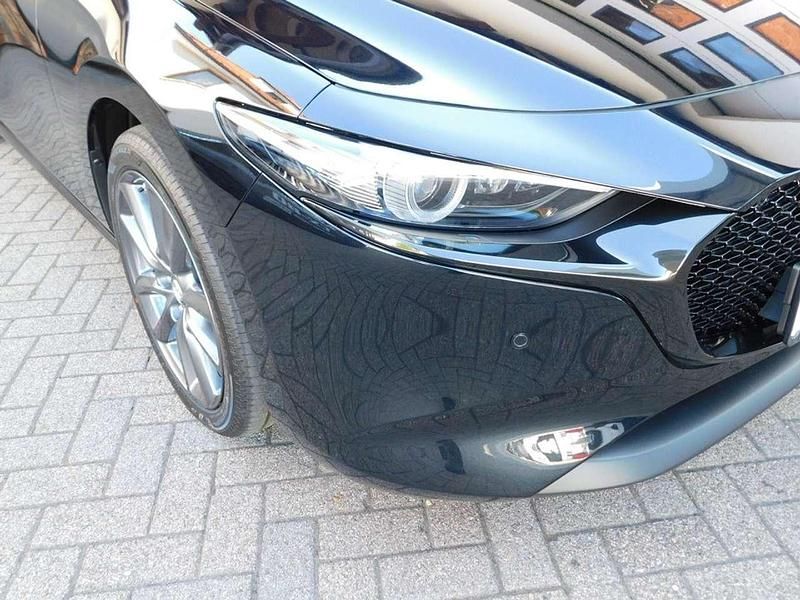 Gebraucht Mazda 3 Center-Line 140 PS (102 kW) 2025 Jet black Limousine