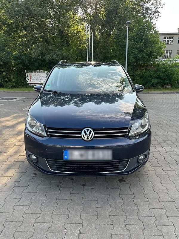 Blau Gebraucht 2013 VW Touran Van / Kleinbus | 7.000 € - Bild 1/4
