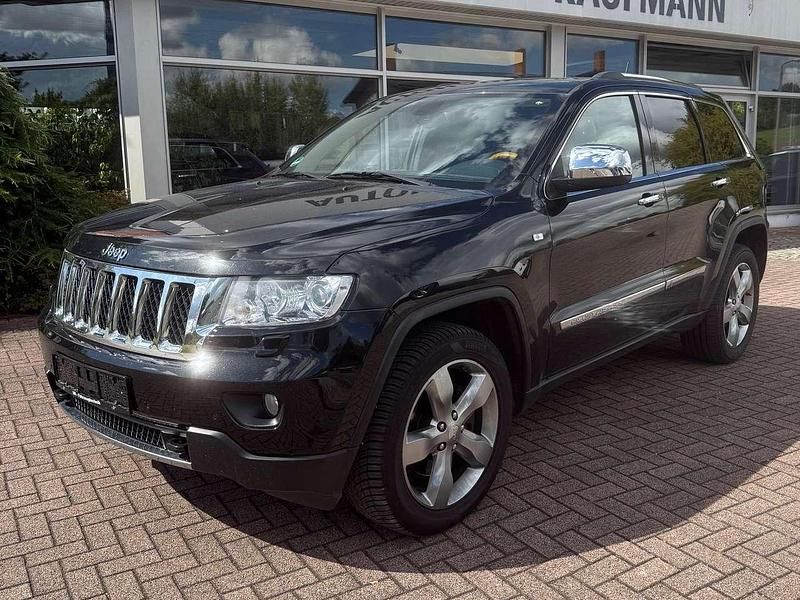 Gebraucht Jeep Grand Cherokee Overland 352 PS (258 kW) 2011 Brilliant black crystal pearl SUV