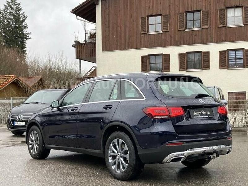 Gebraucht Mercedes GLC220 194 PS (142 kW) 2021 Cavansitblau metallic SUV