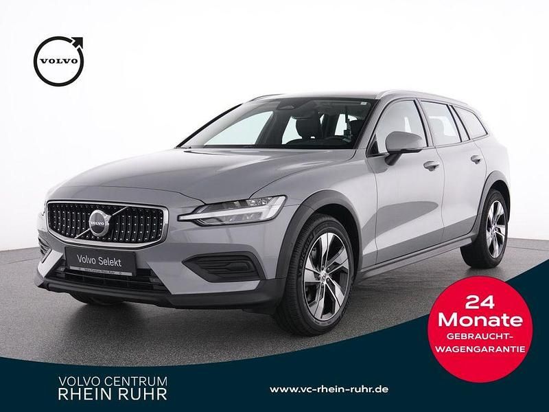 Grau Gebraucht 2023 Volvo V60 CC Plus Kombi | 33.980 € (Superpreis) - Bild 1/4