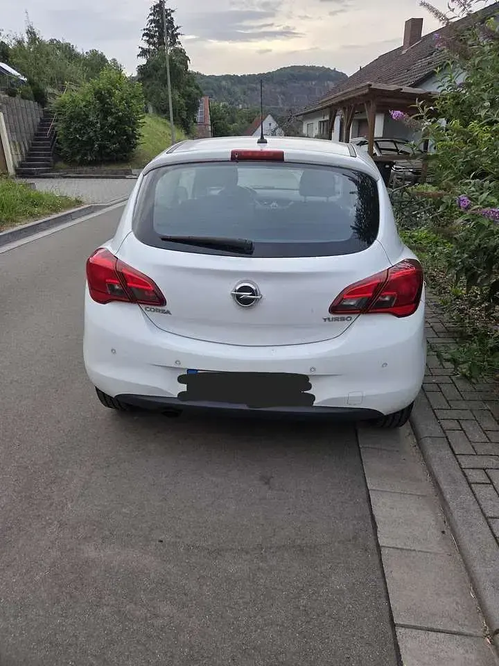 Gebraucht Opel Corsa Edition 101 PS (74 kW) 2016 Weiß Kleinwagen
