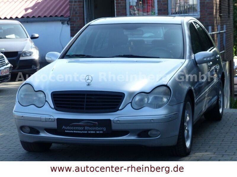 Silber Gebraucht 2002 Mercedes C270 Limousine | 2.800 € - Bild 1/2