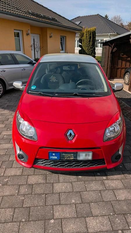 Gebraucht Renault Twingo 75 PS (55 kW) 2011 Rot Kleinwagen