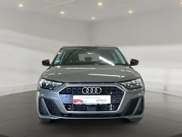 Gebraucht Audi A1 Sportback S-Line 110 PS (80 kW) 2025 Chronosgrau metallic Kleinwagen
