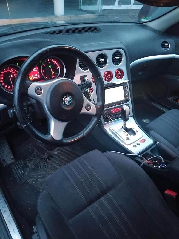 Schwarz Gebraucht 2007 Alfa Romeo 159 Kombi | 2.499 € (Fairer Preis) - Bild 1/4