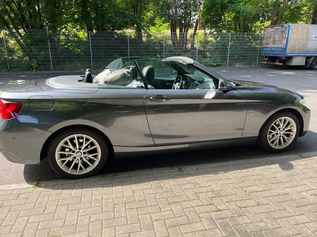Gebraucht BMW 220 Luxury Line 190 PS (139 kW) 2016 Grau Cabrio