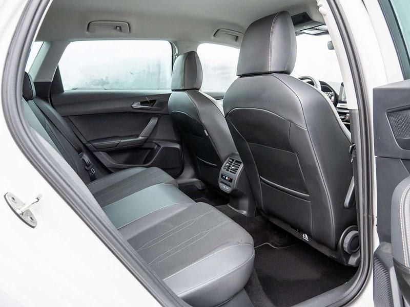 Gebraucht Cupra Leon Basis 150 PS (110 kW) 2023 Weiss / candy weiss Kombi