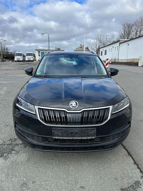 Gebraucht Skoda Karoq 150 PS (110 kW) 2019 Schwarz SUV