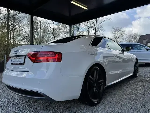 Używany Audi A5 S-Line 177 KM (130 kW) 2012 Biały Coupe