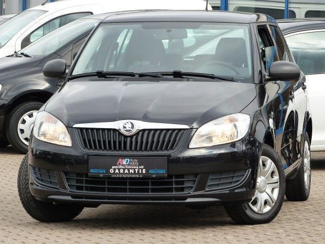 Schwarz Gebraucht 2014 Skoda Fabia Cool Edition Kleinwagen | 5.990 € (Fairer Preis) - Bild 1/4
