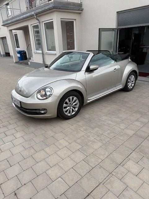 Gebraucht VW Beetle Cabriolet Design 160 PS (117 kW) 2014 Silber Cabrio