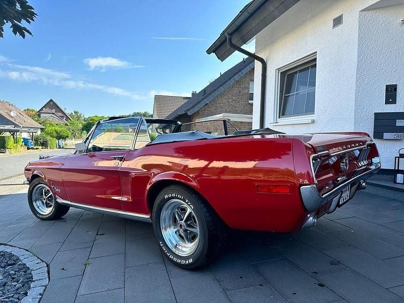 Usata Ford V8 1968 Rosso Cabrio