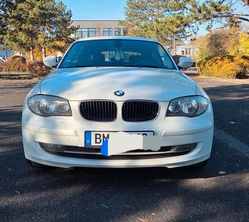 Gebraucht BMW 116 2012 Weiß Kleinwagen