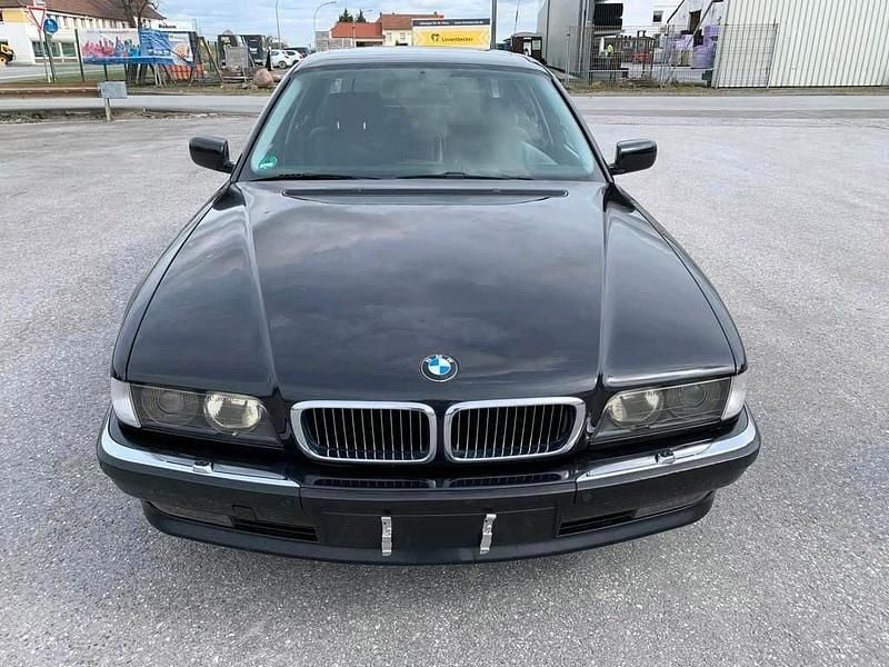 Gebraucht BMW 750L 321 PS (236 kW) 1995 Schwarz Limousine