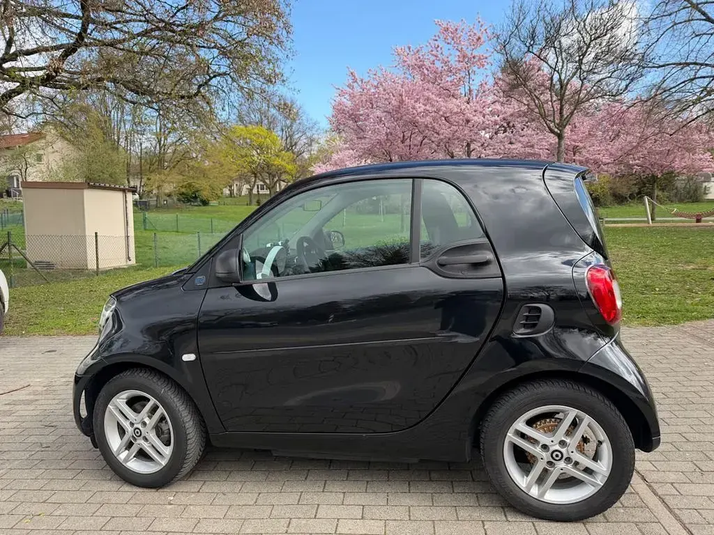 Gebraucht Smart ForTwo Electric Drive 60 kW (82 PS) 2021 Schwarz Coupé