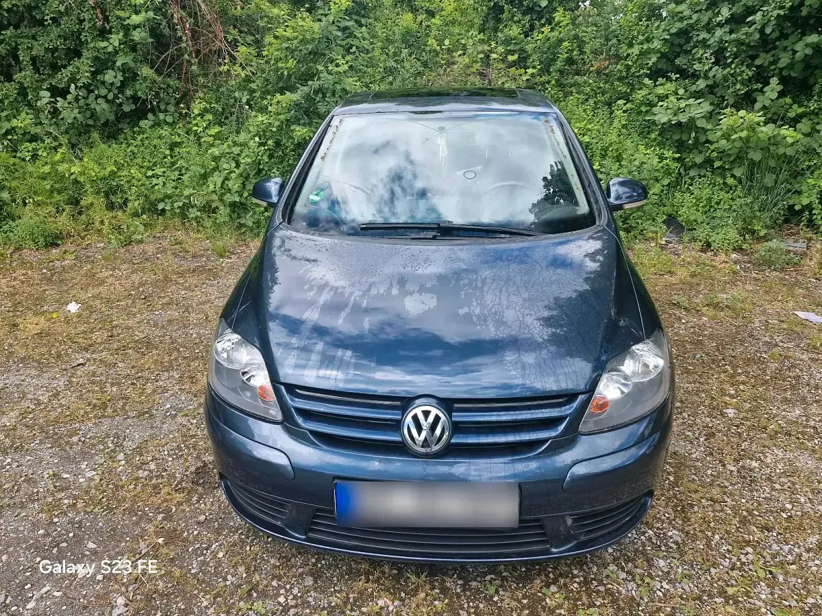 Gebraucht VW Golf 105 PS (77 kW) 2006 Braun Van / Kleinbus
